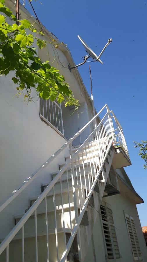 Apartman Zora Apartment Trogir Exterior photo