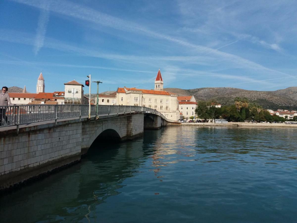 Apartman Zora Apartment Trogir Exterior photo